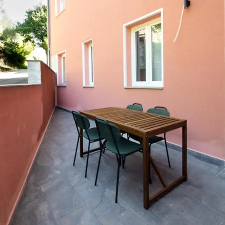 5 Terre Il Parco Ciclabile Aparthotel 3*